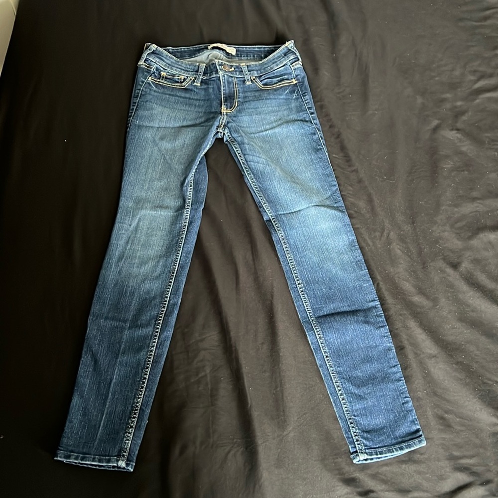 Hollister 0S w 24 L 29 dark wash skinny jeans